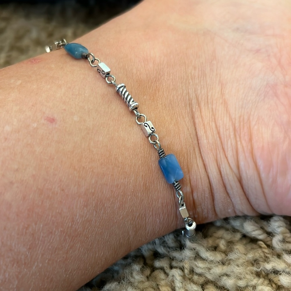 Brighton silver anklet with embellishments. Nice for casual or dressy wear